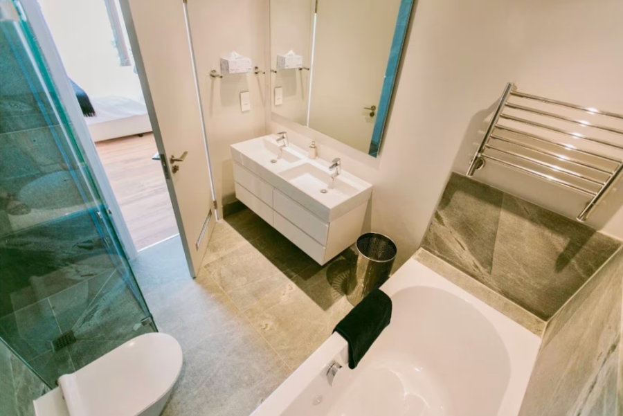 To Let 2 Bedroom Property for Rent in Green Point Western Cape
